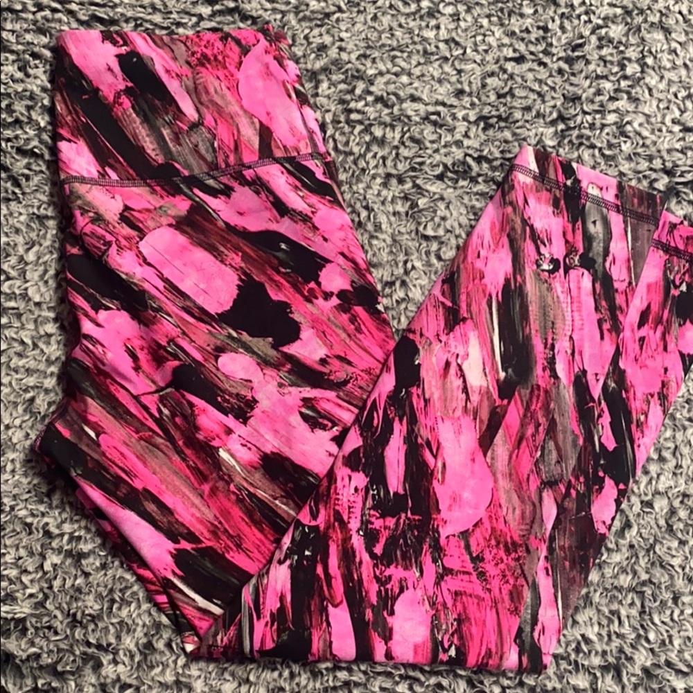 Wunder under 25” leggings